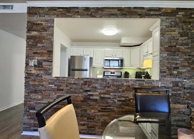 Property at 2965 S Pharr Ct NW #316, Atlanta, GA, 30305, 2 beds, 2 baths, [object Object]