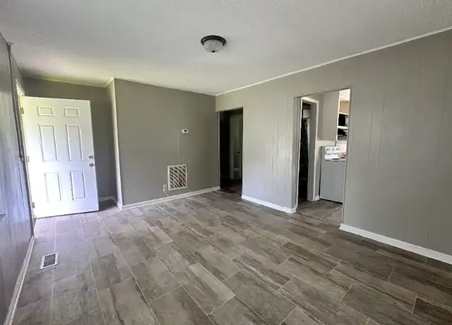 Property at 59 Dumont St, Columbia, SC, 29201, 3 beds, 1 bath, [object Object]
