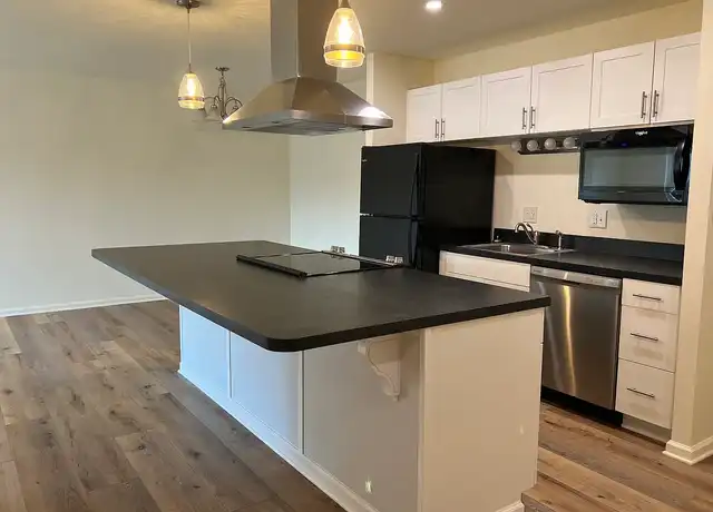 Property at Cedar Run Condominiums - 2100 Cedar Run Dr, Camp Hill, PA, 17011, 1 bed, 1 bath, [object Object]