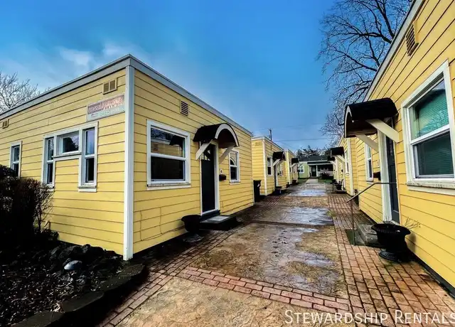 Property at 2024 Emerald St Unit 5, Eugene, OR, 97403, 1 bed, 1 bath, [object Object]