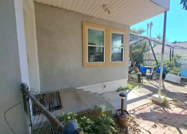 Property at 2389 N 18th Ave, Pensacola, FL, 32503, 1 bed, 1 bath, [object Object]
