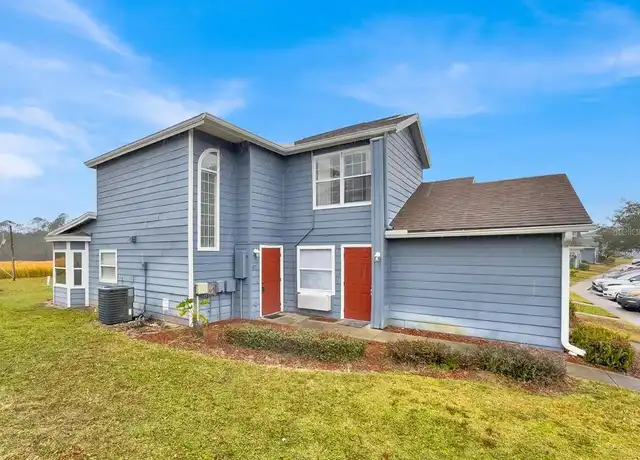 Property at 405 Caribbean Dr Unit Main, Davenport, FL, 33897, 2 beds, 2 baths, [object Object]