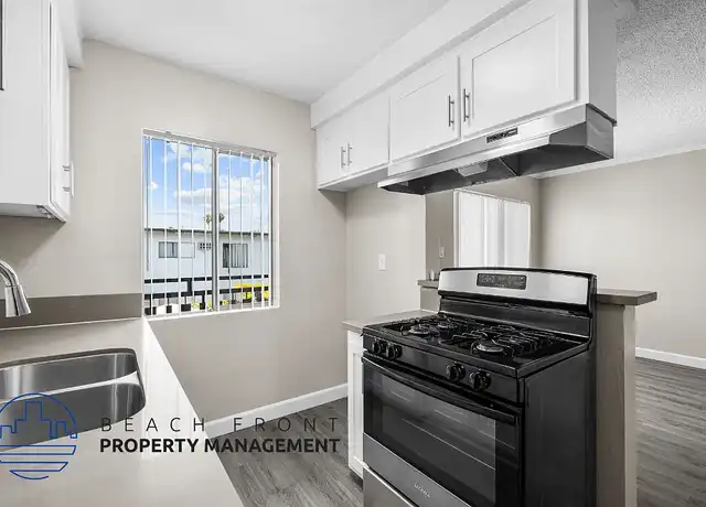 Property at Brentwood Apartments - 10429 La Reina Ave, Downey, CA, 90241, 1-2 bed, 1 bath, [object Object]