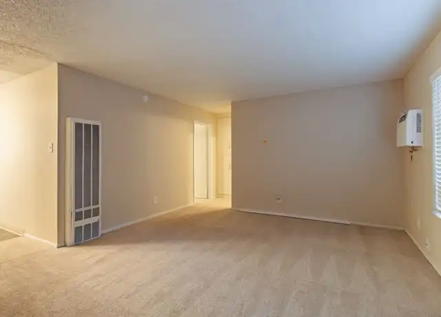 Property at 5200 Riverside Blvd Unit 5220-2, Sacramento, CA, 95822, 1 bed, 1 bath, [object Object]
