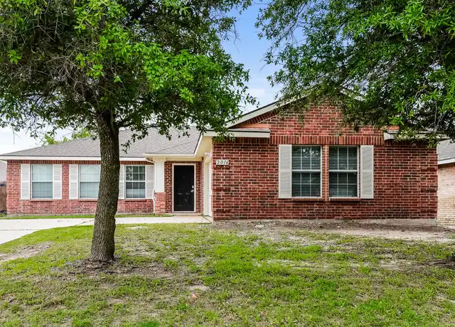 Property at 2016 Cobblestone Trl, Forney, TX, 75126, 3 beds, 2 baths, [object Object]