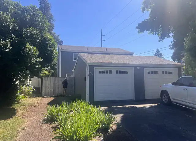 Property at 1720 Court St NE Unit 1720, Salem, OR, 97301, 2 beds, 1.5 baths, [object Object]
