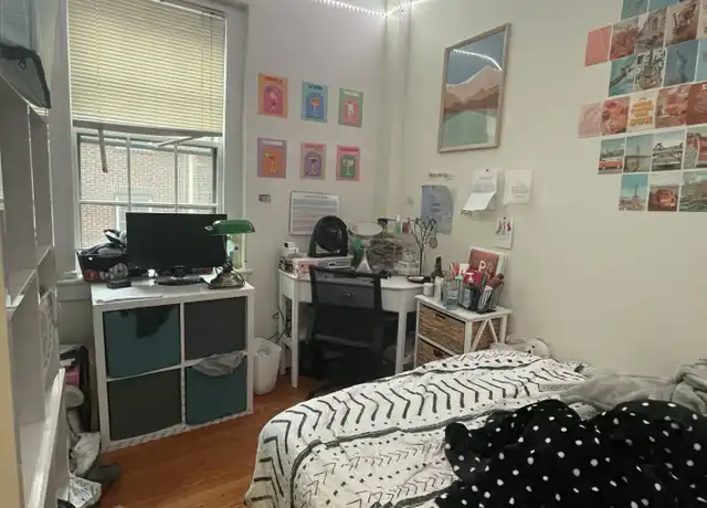 Property at 28 Phillips St Unit 2, Boston, MA, 02114, 3 beds, 1 bath, [object Object]