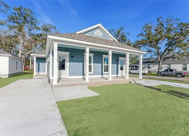 Property at 534 Main St Unit A, Belle Chasse, LA, 70037, 3 beds, 2 baths, [object Object]