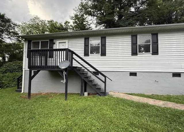 Property at 634 S Elm St Unit A, High Point, NC, 27260, 3 beds, 1.5 baths, [object Object]