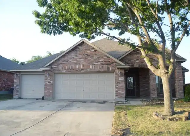 Property at 1055 Lancashire Ln, Prosper, TX, 75078, 4 beds, 2 baths, [object Object]
