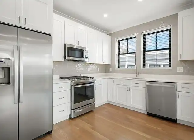 Property at 281 Lamartine St Unit 1, Jamaica Plain, MA, 02130, 4 beds, 2 baths, [object Object]