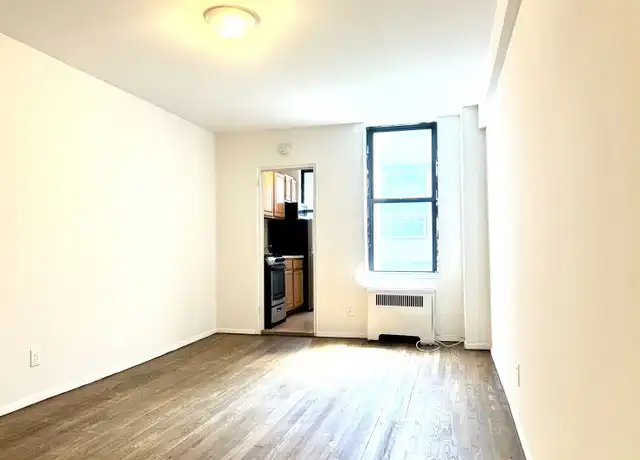 Property at 156 E 85th St Unit 3E, New York, NY, 10028, 0 beds, 1 bath, [object Object]