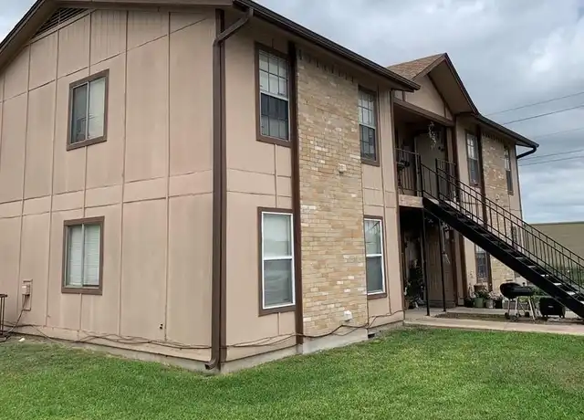 Property at 3306 Vintage Hills Cv Unit C, Austin, TX, 78723, 2 beds, 1 bath, [object Object]