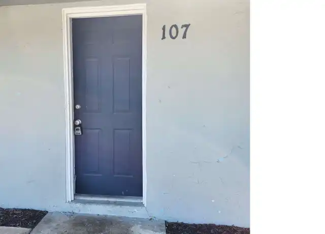 Property at 162 SW Palm Gln, Lake City, FL, 32025, 1 bed, 1 bath, [object Object]