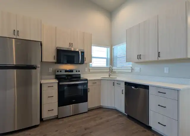 Property at 3694 Babcock Ln, Eugene, OR, 97401, 2 beds, 1 bath, [object Object]