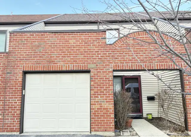 Property at 648 Naples Ct Unit 648, Glenview, IL, 60025, 3 beds, 2.5 baths, [object Object]