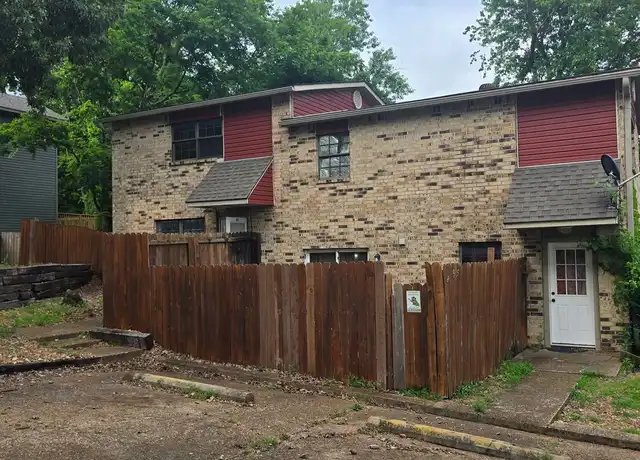 Property at 885 23rd St, Batesville, AR, 72501, 2 beds, 1.5 baths, [object Object]