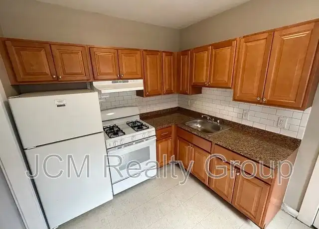 Property at 192 Washington St Unit 303, Lynn, MA, 01902, 2 beds, 1 bath, [object Object]