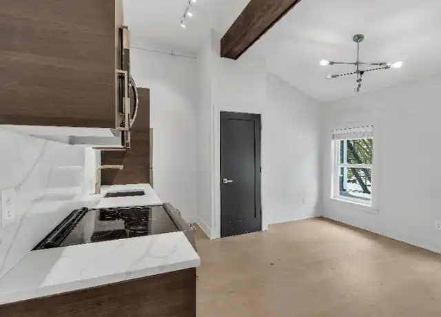 Property at 182 Waterman St Unit 2B, Providence, RI, 02906, 2 beds, 1 bath, [object Object]