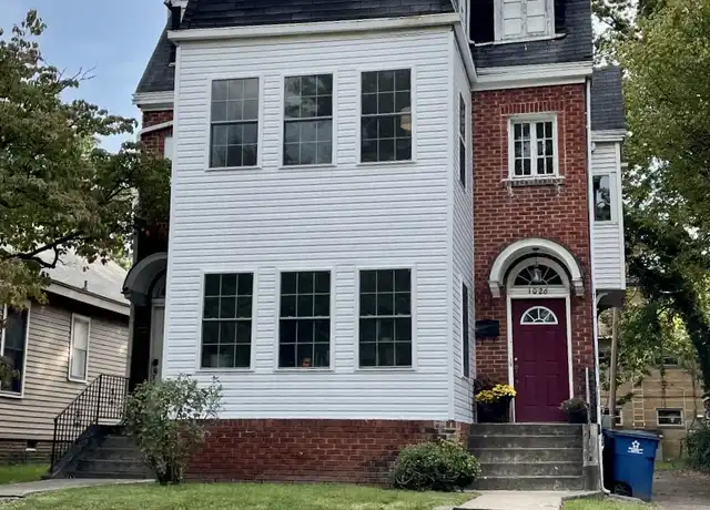 Property at 1024 6th St, Huntington, WV, 25701, 1 bed, 1 bath, [object Object]