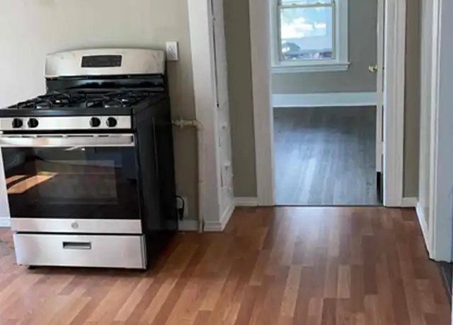 Property at 69 Ward St Unit 1, Worcester, MA, 01610, 2 beds, 1 bath, [object Object]