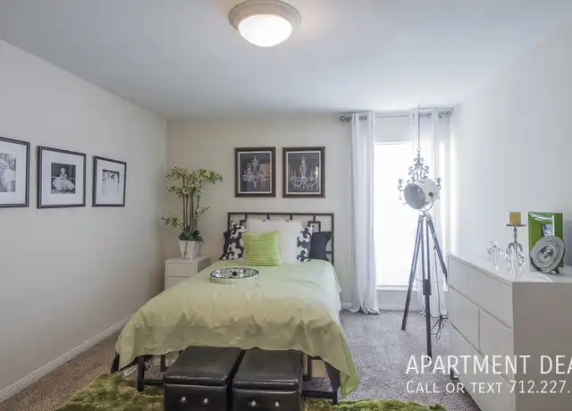 Property at 5406 Rampart St Unit 494, Houston, TX, 77081, 1 bed, 1 bath, [object Object]