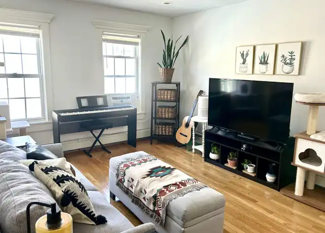 Property at 115 Elm St Unit 2, Charlestown, MA, 02129, 2 beds, 1 bath, [object Object]