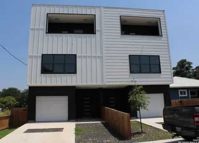Property at 111 Sanders St #101, San Antonio, TX, 78203, 3 beds, 3.5 baths, [object Object]