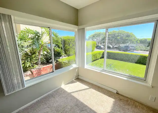 Property at 244 Cliff Dr Unit 2, Laguna Beach, CA, 92651, 1 bed, 1 bath, [object Object]