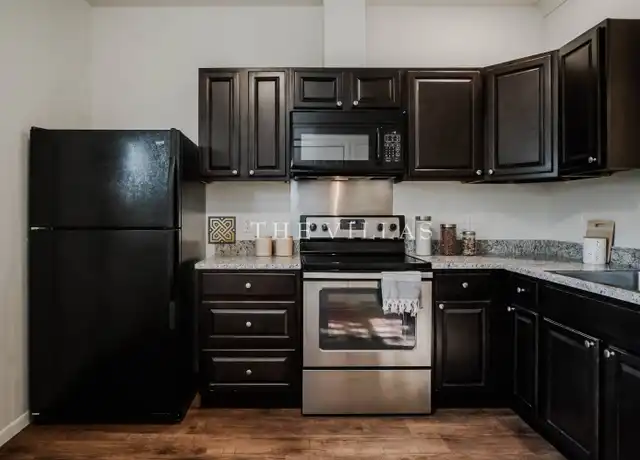 Property at 112 Vista Alta St, Victoria, TX, 77904, 2 beds, 2.5 baths, [object Object]