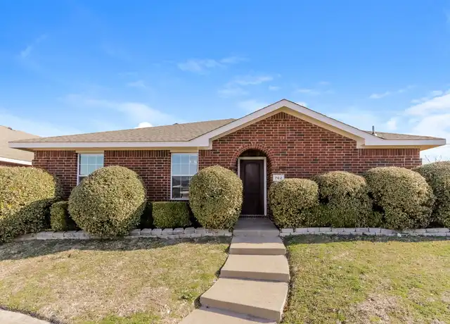 Property at 762 Mission Ln, Lancaster, TX, 75146, 3 beds, 2 baths, [object Object]