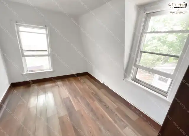 Property at 311 Rumsey Ave Unit 3, Lansing, MI, 48912, 1 bed, 1 bath, [object Object]