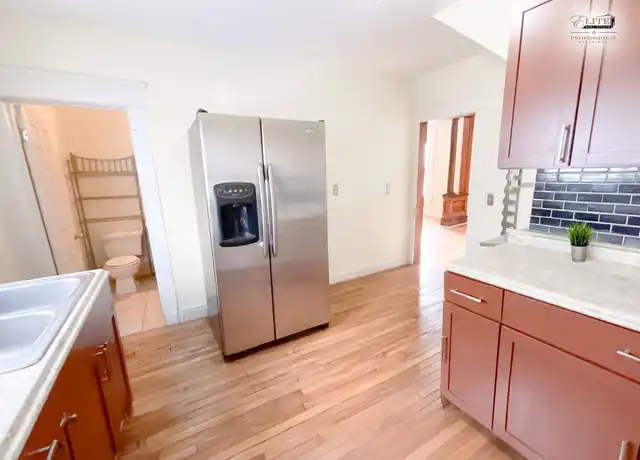 Property at 311 Rumsey Ave Unit 3, Lansing, MI, 48912, 1 bed, 1 bath, [object Object]