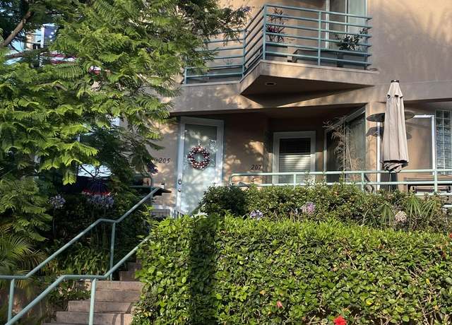 Photo of 207 Orange Ave, Coronado, CA 92118