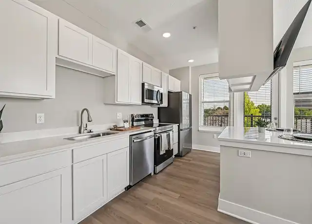 Property at Tiffany Flats - 2901 Corporate Exchange Dr, Columbus, OH, 43231, 3 beds, 2 baths, [object Object]