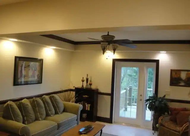 Property at 94 Merrills Chase Rd, Asheville, NC, 28803, 1 bed, 1 bath, [object Object]