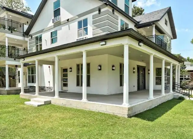 Property at 222 S University Blvd, Norman, OK, 73069, 2 beds, 2 baths, [object Object]