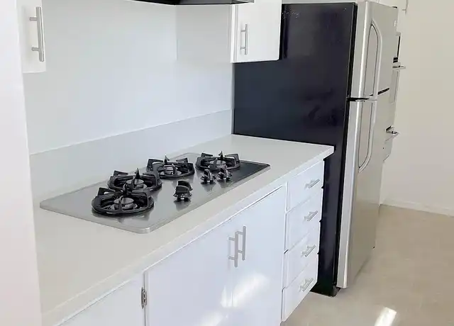 Property at 340 South St. Andrews Place - 340 S St Andrews Pl, Los Angeles, CA, 90020, 1 bed, 1 bath, [object Object]