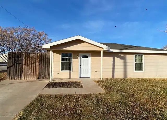 Property at 318 W Birch St, Denver City, TX, 79323, 2 beds, 2 baths, [object Object]