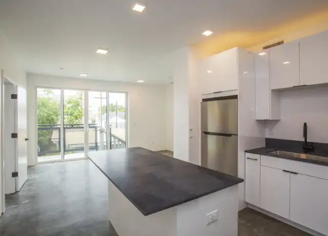 Property at 4073 Albatross St Unit 3, San Diego, CA, 92103, 2 beds, 2 baths, [object Object]