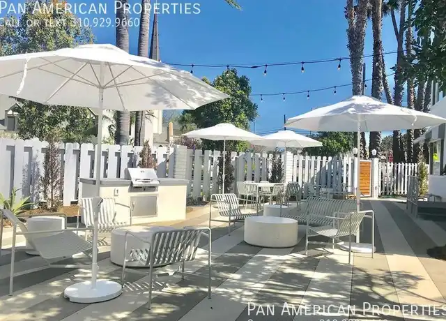 Property at 5120 E Livingston Dr Unit 4, Long Beach, CA, 90803, 1 bed, 1 bath, [object Object]
