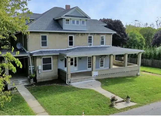 Property at 709 Beacon St Unit B, Stewartsville, NJ, 08886, 4 beds, 1 bath, [object Object]