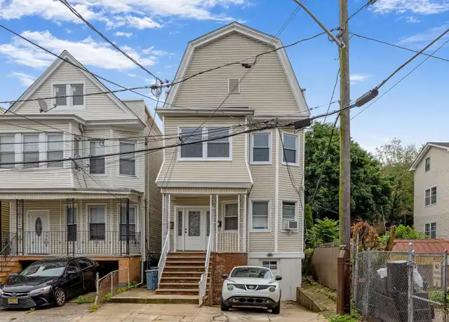 Property at 2 Apollo St Unit 2, Jersey City, NJ, 07306, 3 beds, 1 bath, [object Object]