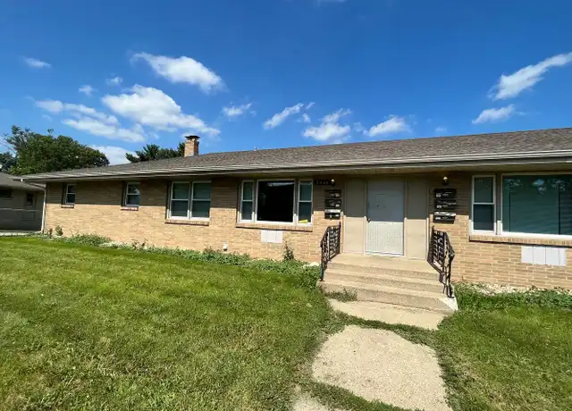 Property at 2444 Holmes St Unit 3, Rockford, IL, 61108, 2 beds, 1 bath, [object Object]