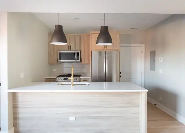 Property at 2457 W Logan Blvd Unit 3, Chicago, IL, 60647, 2 beds, 1 bath, [object Object]