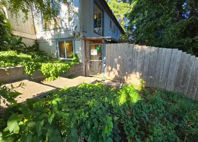 Property at 510 N Collier St Unit B, Coquille, OR, 97423, 2 beds, 1 bath, [object Object]