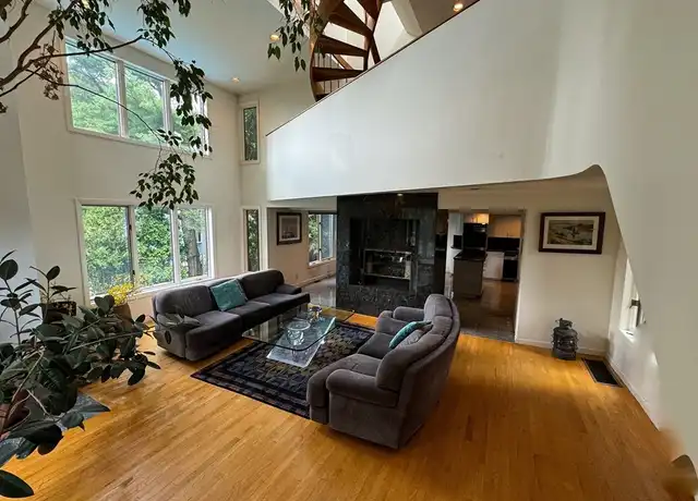 Property at 71 Pitman Rd, Marblehead, MA, 01945, 2 beds, 2.5 baths, [object Object]