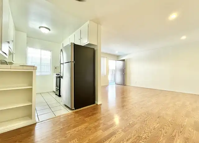 Property at 4100 Arch Dr Unit 34, Studio City, CA, 91604, 1 bed, 1 bath, [object Object]