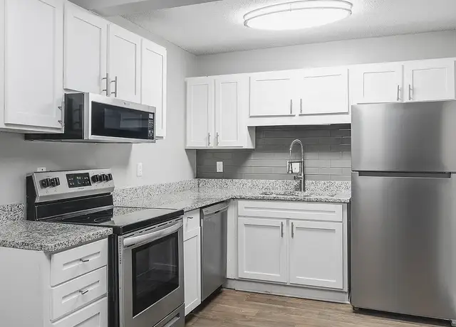 Photo of 1742 Sam Rittenberg Blvd, Charleston, SC 29407