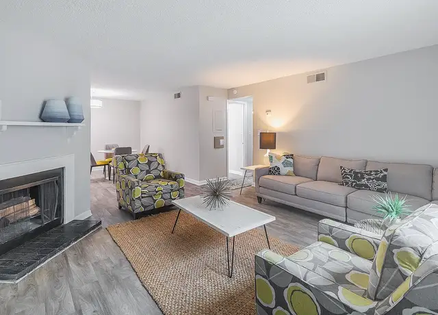 Photo of 1742 Sam Rittenberg Blvd, Charleston, SC 29407